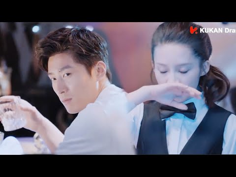 Видео: Генеральный директор влюблен в официантку, которая много работает, чтобы зарабатывать деньги и пить,