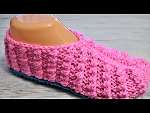 Видео: Красивые домашние следки спицами. Без шва на подошве. Подробный МК.