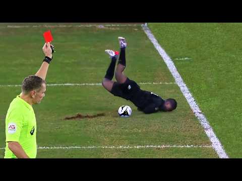 Видео: СМЕШНЫЕ МОМЕНТЫ В ФУТБОЛЕ