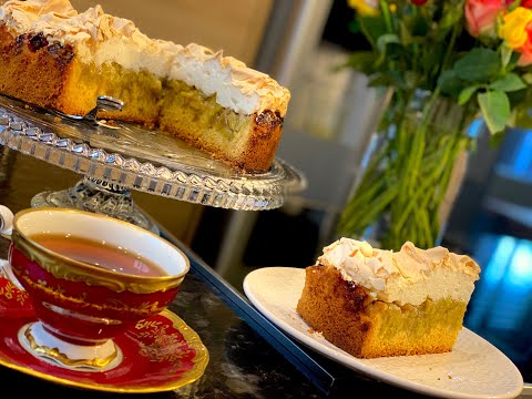 Видео: Баварский пирог с Ревенем и Безе, невероятно потрясающий вкус ❤️Rhabarberkuchen mit Baiser