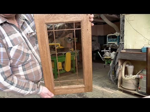 Видео: Ювелирная паутинка на мебельном фасаде из дерева..