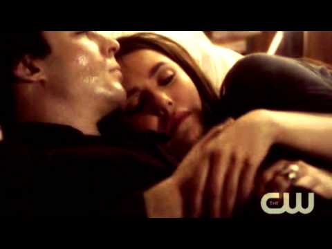 Видео: Деймон и Елена - Всё (русская версия)