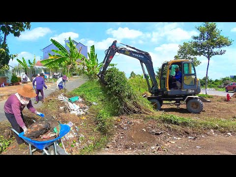 Видео: Хозяин дома был шокирован, увидев, как мы убираем последствия катастрофы перед его домом.