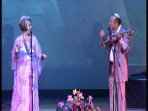 Видео: ''Наш Ильяс''   Дуэт   Иосиф Абрамов и  Мухаббат Шамаеваoseph J.Abramaov feat. M.Shamayeva