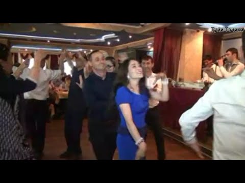 Видео: Туйи точики/таджикская свадьба, «Ба ду рухсори сафедат», tajik dance 2018)