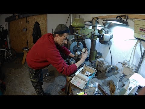 Видео: Правильная доработка поршней!