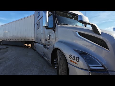 Видео: Открыл сезон))),проблема с развал схождением.(Работа в США на большегрузах)