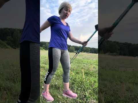 Видео: Чи допоможе скандинавська ходьба при болях в спині? 