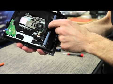 Видео: Исправление проблемы с чтением дисков на PS4 (шумит/не принимает диски)