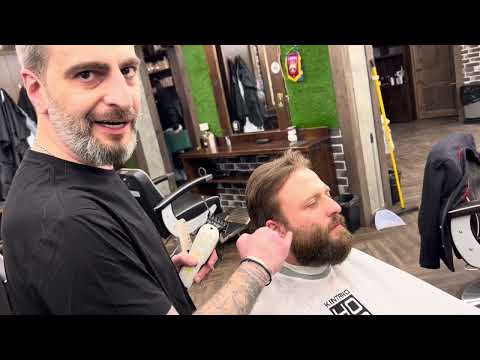 Видео: Урок 1 Построение форм и моделирование бороды от Давида Бадалова