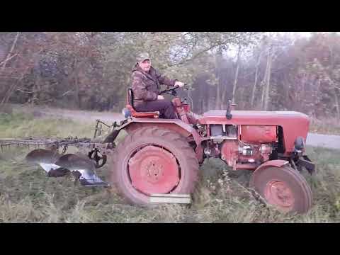 Видео: Советский трактор Т-25 даст фору любому Японцу. Осенняя пахота. 18.10.2022г. Отличная работа❗