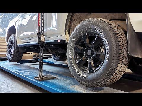 Видео: Новые силовые пороги РИФ на TLC Prado 150: обзор и установка