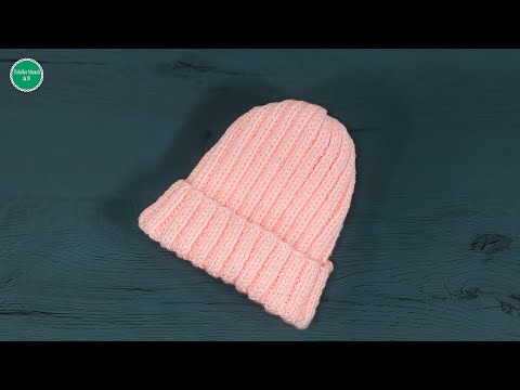 Видео: Легкая вязаная детская шапочка.