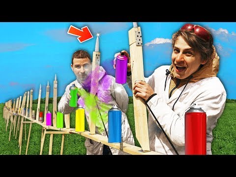 Видео: ЭКСПЕРИМЕНТ - ДОМИНО ИЗ ЛЕЗВИЙ И БАЛЛОНЧИКОВ КРАСКИ!