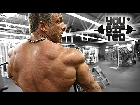 Видео: Высший пилотаж бодибилдинга! Плечи от Стаса Линдовера.