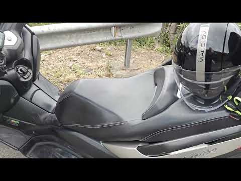 Видео: Yamaha XMax 300 быстрый обзор