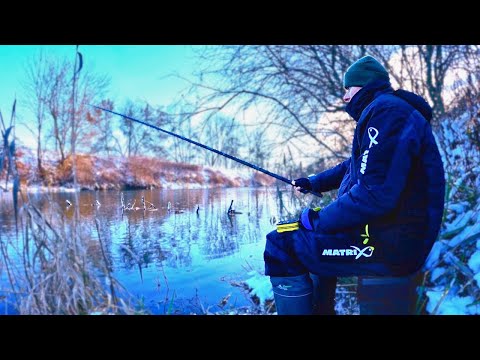 Видео: Зимовий ПОПЛАВОК . Ловля на Вудку у Січні на річці Горинь