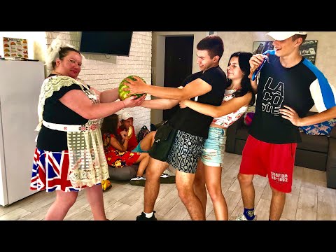 Видео: РУМ -ТУР У АДЫ !) НУ И НАГЛЫЕ ОДНОКЛАССНИКИ!)