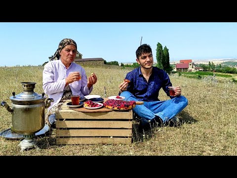 Видео: Бабушка Приготовила Финский Пирог с Черной Смородиной