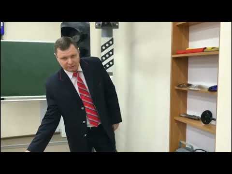 Видео: Ручные сигналы применяемые на ЖДТ. Сигналы при маневрах.