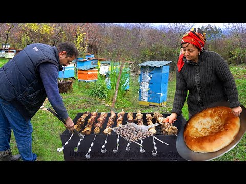 Видео: Хлеб тандури без духовки и рецепт хан-кебаба в деревне | Невероятно хорошо!