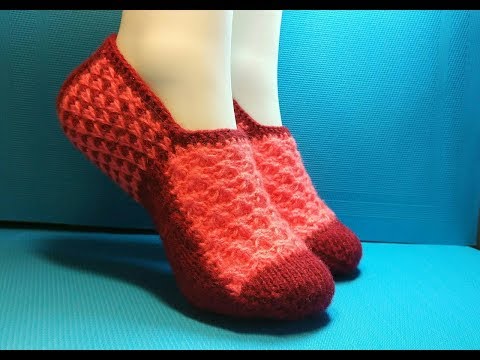 Видео: Вязание спицами домашние тапочки #194