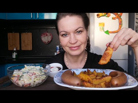 Видео: МУКБАНГ САРДЕЛЬКИ, КАРТОФЕЛЬ ПО-ДЕРЕВЕНСКИ, САЛАТ/MUKBANG HALK FAMILY ЕДА