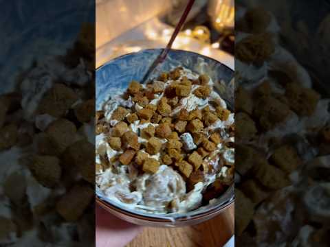 Видео: Салат к новому году🎄 #рецепты #вкуснопростоибюджетно #тожевкусно #рецепт #готовимподомашнему