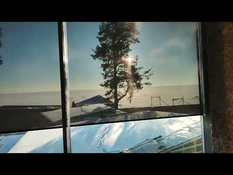 Видео: Рулонные шторы Benthin L 52 мм  с электроприводом 220 В , управление пультом, ткань Скрин 5%  Компан