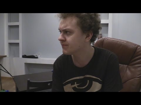 Видео: ПОЧЕМУ ЛЮДИ ТАКИЕ ТУПЫЕ?