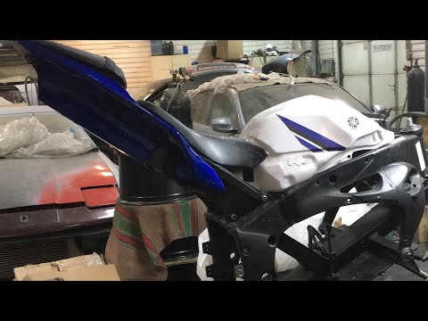 Видео: Ремонт рамы Yamaha R-1 на стапеле