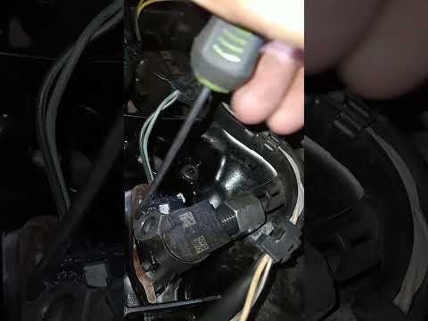 Видео: Как отключить фишку форсунки DELPHI Mercedes Sprinter 906 2.2 Cdi #diesel #injector #A6510703087