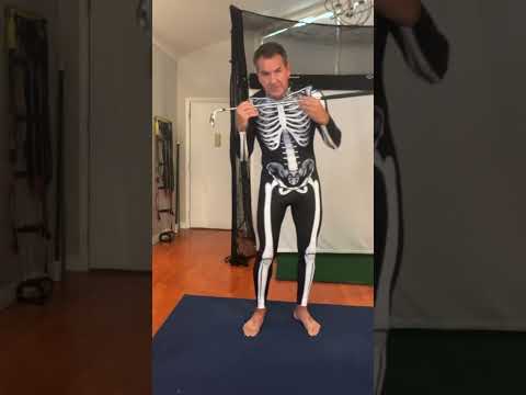 Видео: Посвящение Майку Остину, демонстрирующему сложную ось вращения при ударе в гольфе