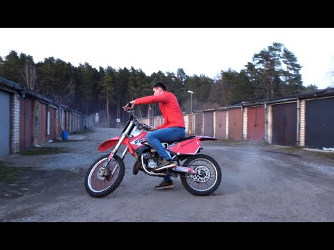 Видео: Honda CR125-2 такта Это вещь !!!