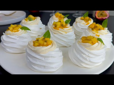 Видео: Что делать с яичными белками? Экзотическая «Павлова»: хрустящая, тающая и невероятно фруктовая!