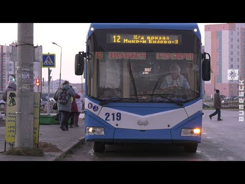 Видео: Новогодние трамваи и троллейбусы курсируют по Витебску (19.12.2019)