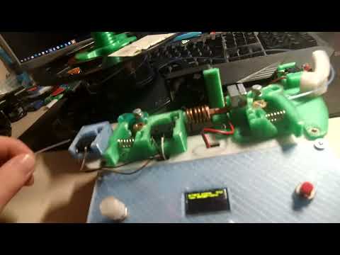 Видео: Гибрид! Спайщик и намотчик филамента 3D Filament Welding Machine