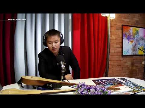 Видео: Жылдыздуу ди-джей: Пультта комузчу Эламан Каныбеков