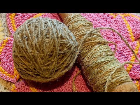 Видео: Крапивная пряжа. Как добываю их я.