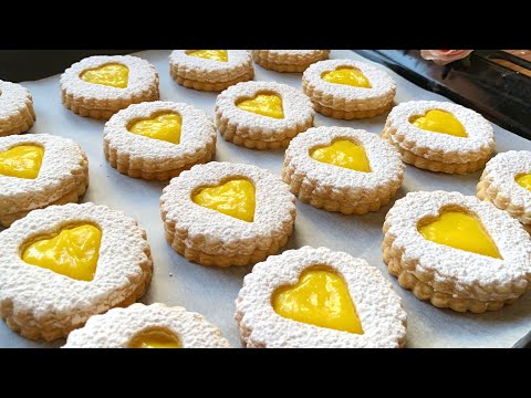 Видео: Печенье тает во рту! Вкусное и простое, которое вы будете готовить каждый день! Невероятно вкусно!