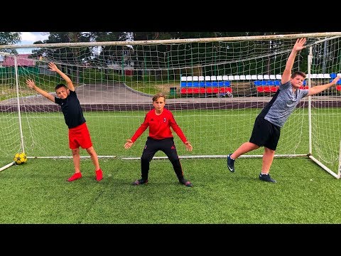 Видео: ⚽ФУТБОЛЬНЫЙ ЧЕЛЛЕНДЖ ⚽УДАРЫ НЕ РАБОЧЕЙ НОГОЙ⚽