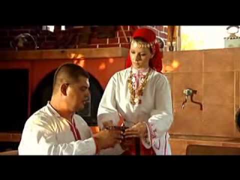 Видео: Направила мома ладна механа - Формация Звезди