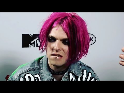 Видео: ПОЛ ПУНШ интервью Яне Чуриковой MTV Russia FOX ROCK FEST 2021