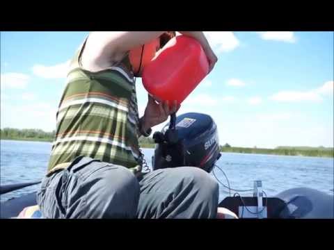Видео: Suzuki DF6  двое в лодке и куча борохла