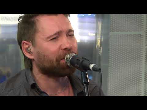 Видео: Торба-на-Круче - Ждать Зимы (LIVE @ Авторадио)