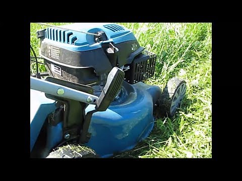 Видео: Бензиновая газонокосилка HYUNDAI L4600S  в работе.
