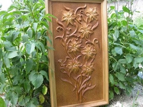 Видео: панно лилии в рамке, резьба по дереву