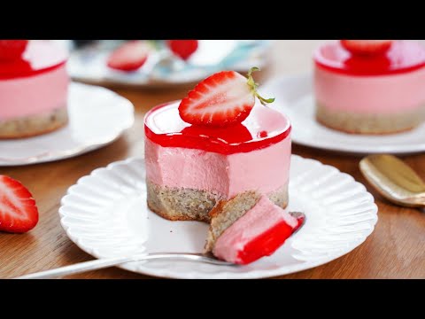 Видео: Вкусный клубнично-банановый торт 🍓🍌 / Сладкий клубничный муссовый торт / Банановый торт