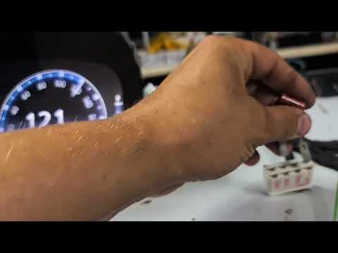 Видео: Lcd Speedometer Toyota Crown. Универсальный щиток приборов  для свапа в любое авто. Орионкарс свап.