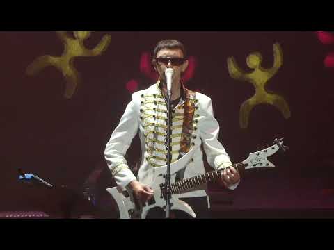 Видео: Пикник - У шамана три руки (г. Светлогорск, Янтарь-холл 19.09.2025г.)